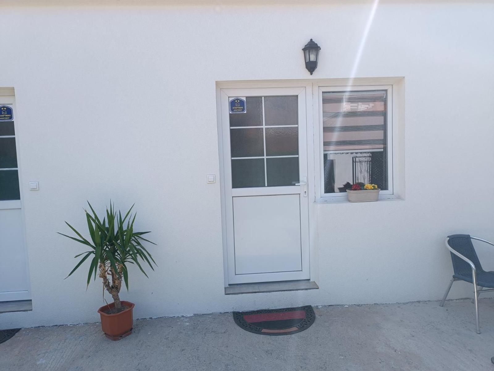 Adamovic Apartment Pirot Exterior photo